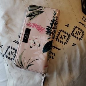 Kate Spade Bags Nwt Kate Spade Daycation Botanical Neda Wallet